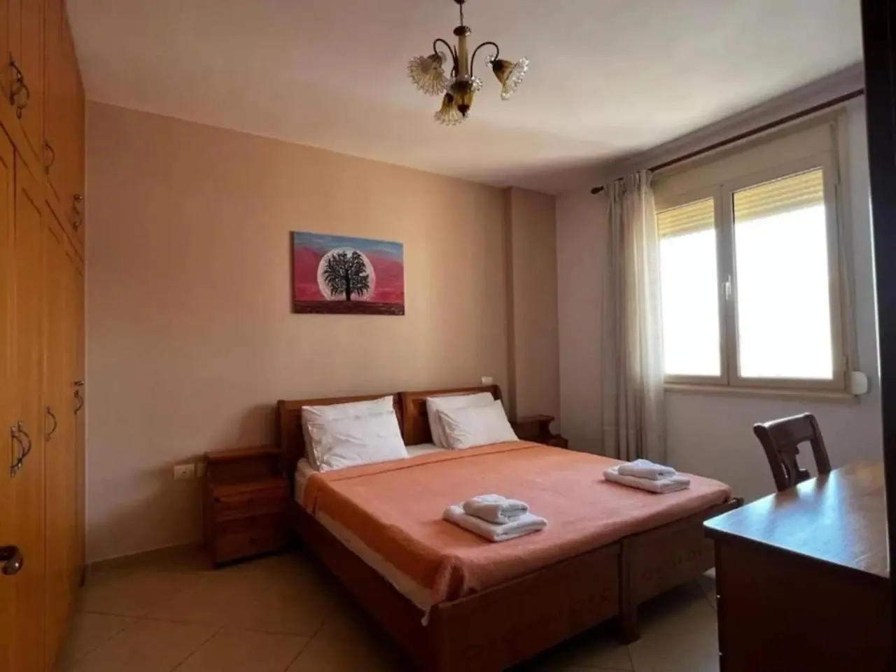Spacious Beachside Apartment By Apartmentsvloraholidays